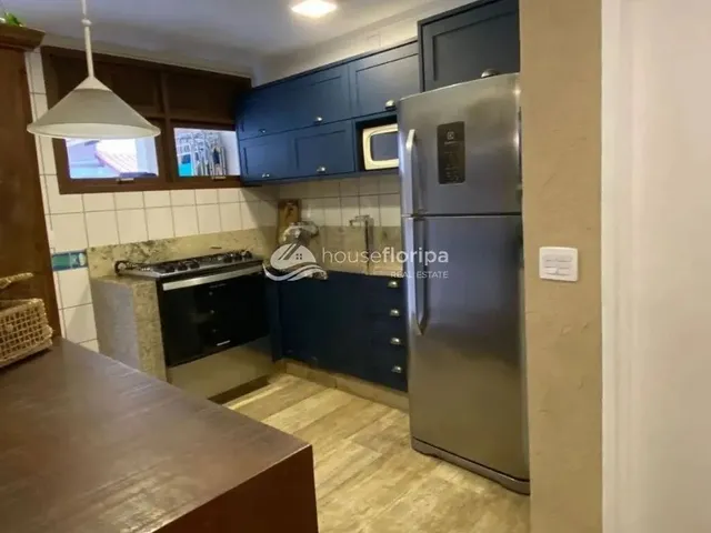 Imagem 14: Casa Triplex Aconchegante com 3 Dormitórios, Suíte e Vista Panorâmica no Condomínio