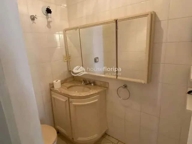 Imagem 10: Casa Triplex Aconchegante com 3 Dormitórios, Suíte e Vista Panorâmica no Condomínio