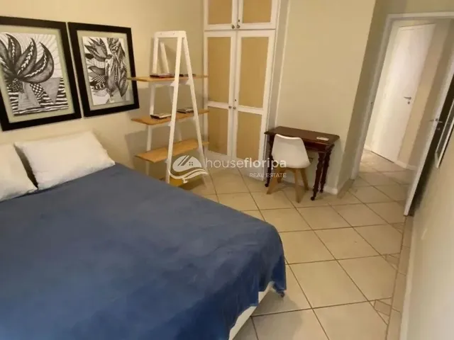 Imagem 11: Casa Triplex Aconchegante com 3 Dormitórios, Suíte e Vista Panorâmica no Condomínio