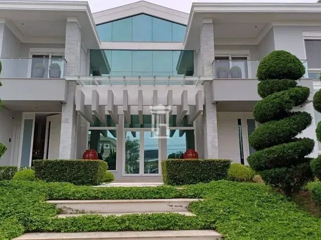 Imagem: Casa de Alto Padrão em Jurerê Internacional