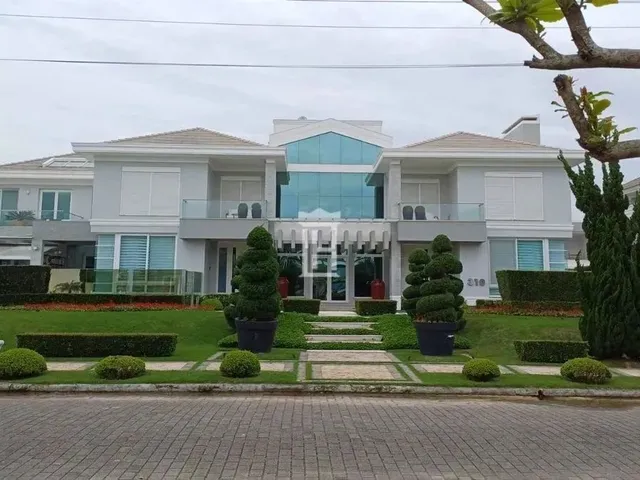 Imagem 10: Casa de Alto Padrão em Jurerê Internacional