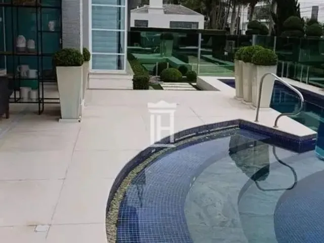 Imagem 5: Casa de Alto Padrão em Jurerê Internacional