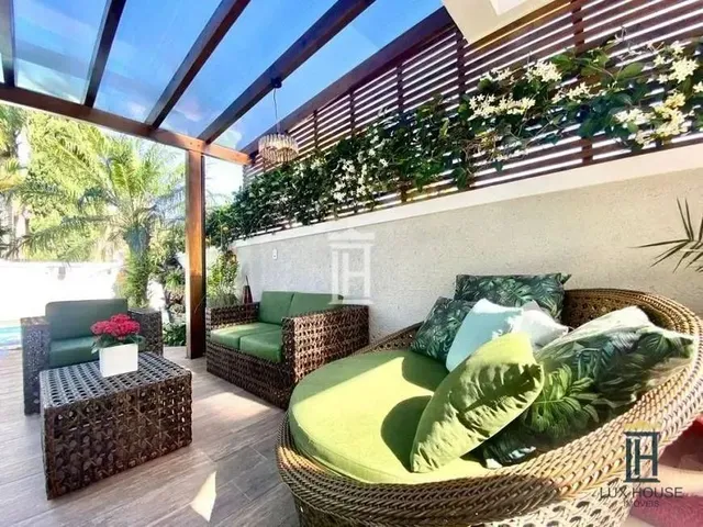 Imagem 2: Casa de Alto Padrão em Jurerê Internacional