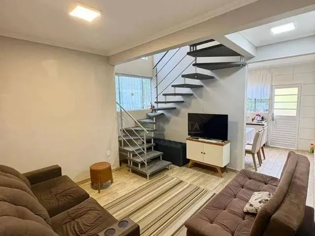 Imagem 1: Casa com 2 Quartos À Venda em Florianópolis/Sc - Bairro Cachoeira do Bom Jesus
