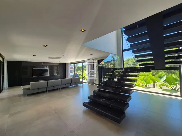 Imagem 14: Casa de Alto Padrão em Jurerê Internacional