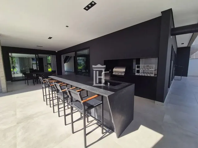 Imagem 5: Casa de Alto Padrão em Jurerê Internacional