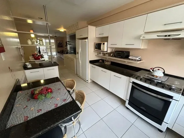 Imagem 2: Imóvel para Venda com 143 Metros Quadrados com 3 Quartos