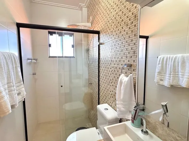 Imagem 4: Vendo e Alugo- Apartamento Ensolarado, com Sacada Espaçosa e Ótima para Secar Roupas