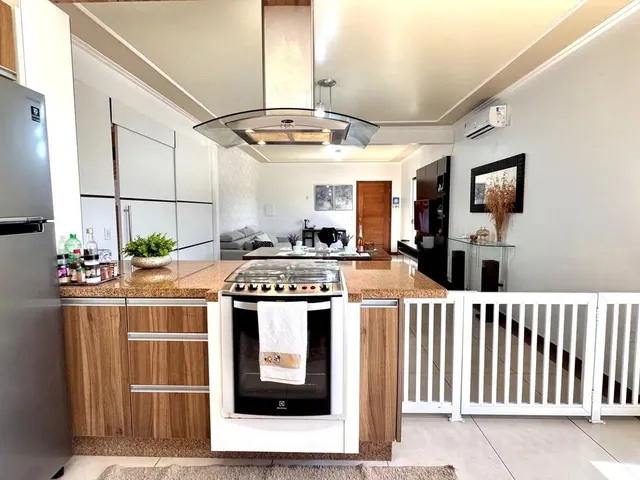 Imagem 10: Vendo e Alugo- Apartamento Ensolarado, com Sacada Espaçosa e Ótima para Secar Roupas