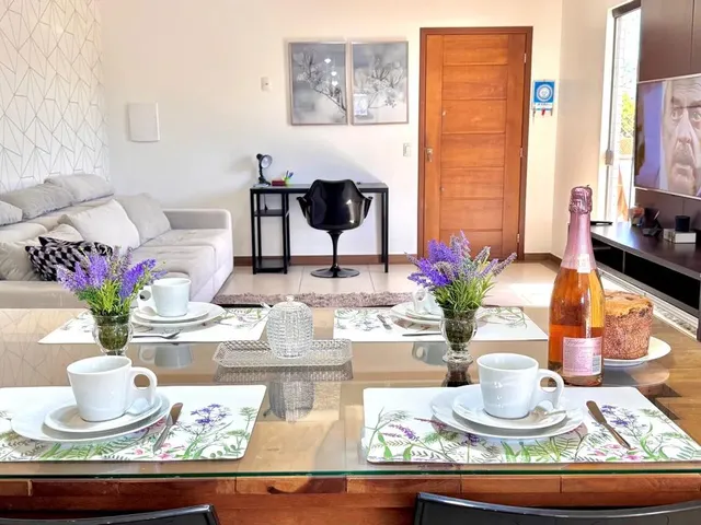 Imagem 11: Vendo e Alugo- Apartamento Ensolarado, com Sacada Espaçosa e Ótima para Secar Roupas