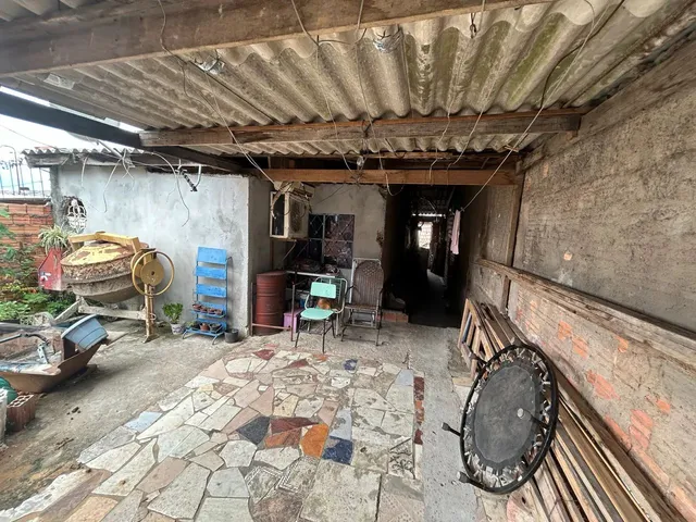Imagem: Casa com 3 Quartos e Garagem