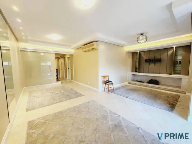 Imagem: Vende-Se Casa com 4 Quartos (2 Suítes)