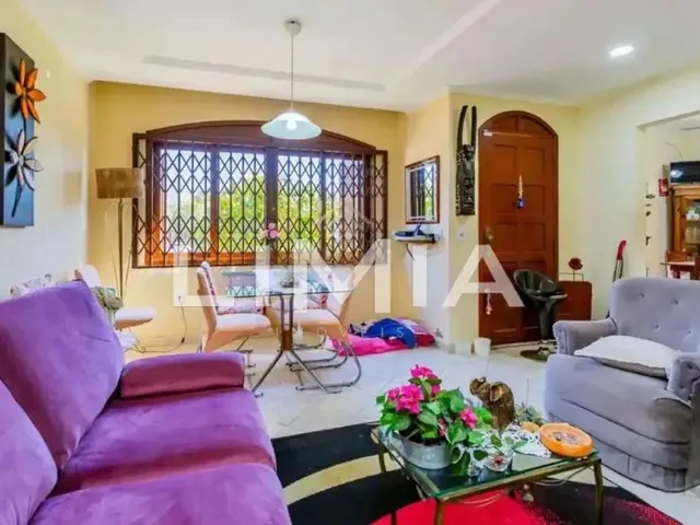 Imagem: Casa em Porto Alegre - Rs