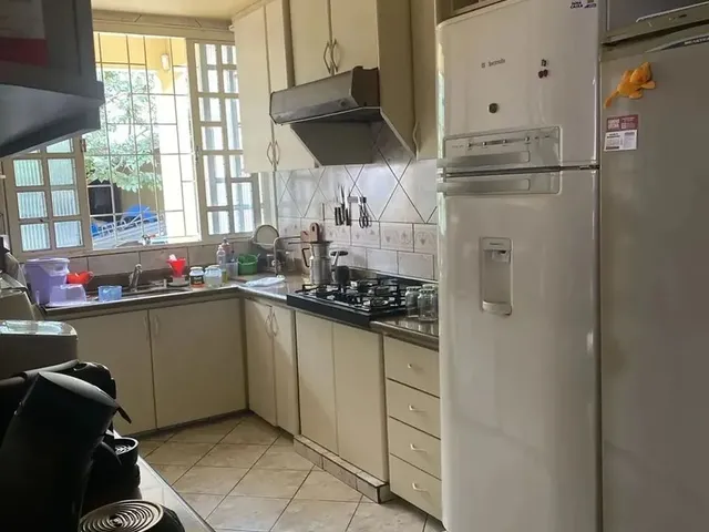 Imagem 3: Sobrado com 5 Quartos Sendo 3 Suítes Montado em Armários Amplo Quintal Oportunidade