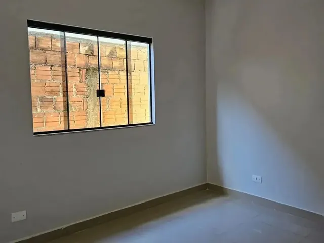 Imagem 8: Térrea para Venda com 250 Metros Quadrados com 3 Quartos em Conjunto Primavera