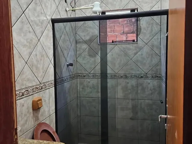 Imagem 4: Térrea para Venda com 250 Metros Quadrados com 3 Quartos em Conjunto Primavera
