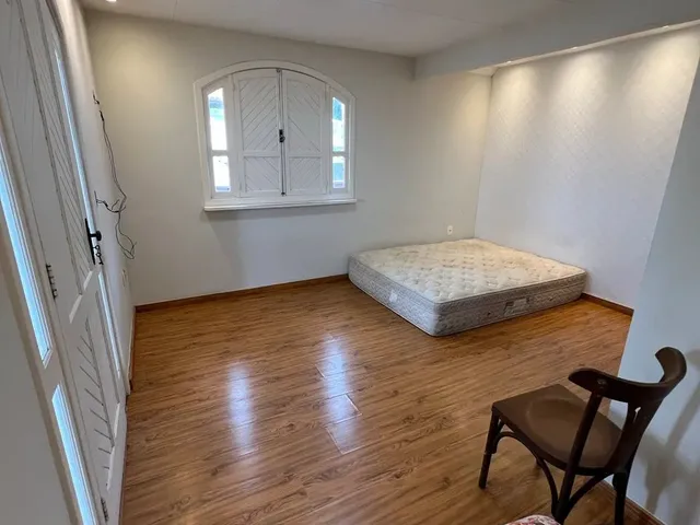 Imagem 3: Vende-Se Esta Casa!
