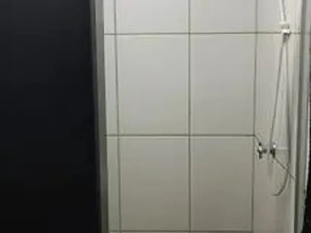 Imagem 16: Vendo Casa 3 Suítes com Piscina. Casa de Rua com 3 Quarto(S) e 2 Banheiro(S) À Venda