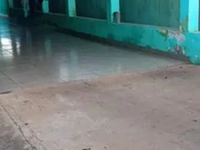 Imagem 10: Vendo Casa 3 Suítes com Piscina. Casa de Rua com 3 Quarto(S) e 2 Banheiro(S) À Venda