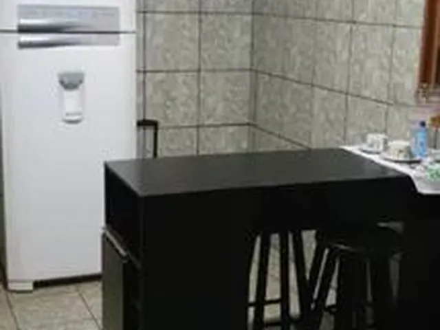 Imagem 6: Vendo Casa 3 Suítes com Piscina. Casa de Rua com 3 Quarto(S) e 2 Banheiro(S) À Venda