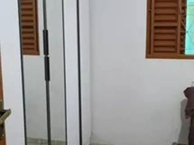 Imagem 9: Vendo Casa 3 Suítes com Piscina. Casa de Rua com 3 Quarto(S) e 2 Banheiro(S) À Venda