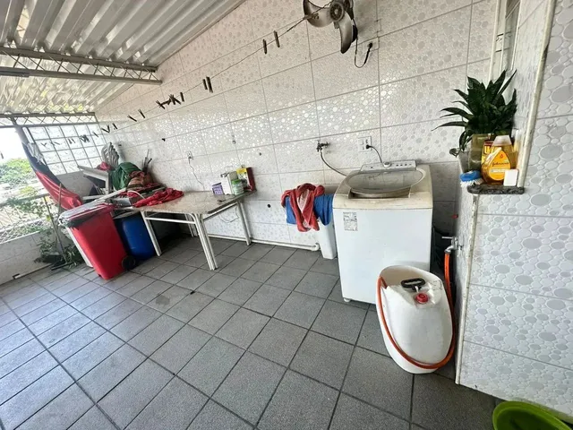 Imagem 7: Imóvel para Venda com 300 Metros Quadrados com 3 Quartos em Realengo - Rio de Janeiro