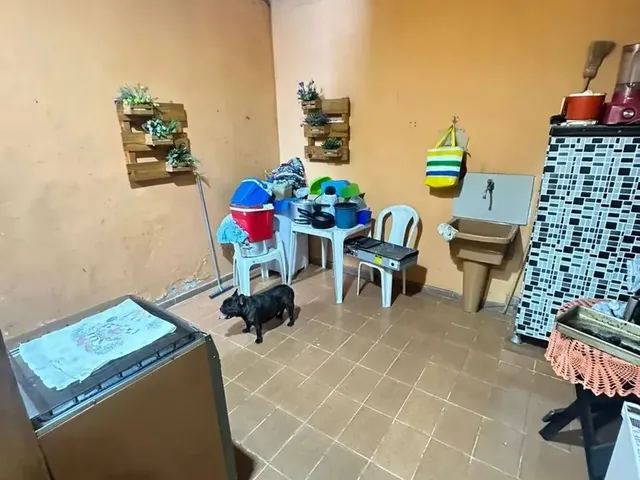 Imagem 6: Imóvel para Venda com 300 Metros Quadrados com 3 Quartos em Realengo - Rio de Janeiro