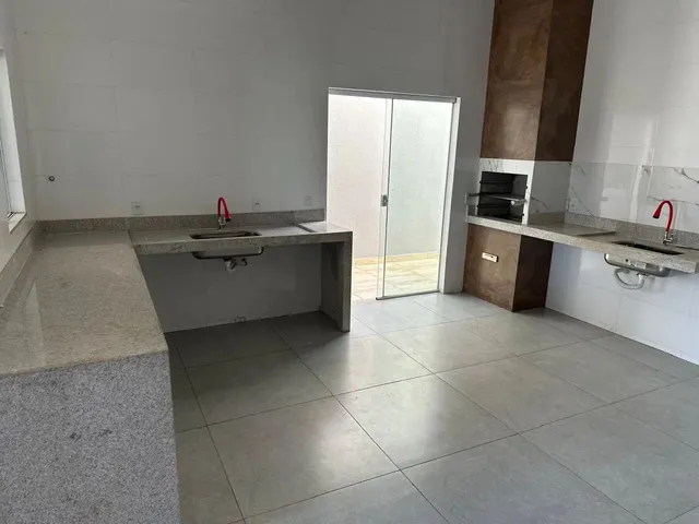 Imagem 12: Sua Nova Casa dos Sonhos com 3 Suítes e Muito Conforto Casa de Rua com 3 Quarto(S) e 3
