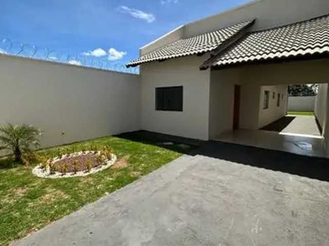 Imagem 1: Vende-Se Casa 2 Quartos 1 Suíte. Casa de Rua com 2 Quarto(S) e 1 Banheiro(S) À Venda