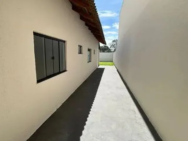 Imagem 7: Vende-Se Casa 2 Quartos 1 Suíte. Casa de Rua com 2 Quarto(S) e 1 Banheiro(S) À Venda
