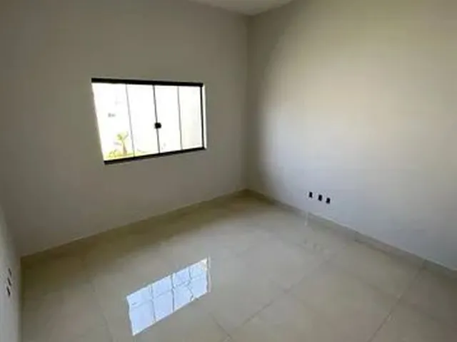 Imagem 10: Vende-Se Casa 2 Quartos 1 Suíte. Casa de Rua com 2 Quarto(S) e 1 Banheiro(S) À Venda