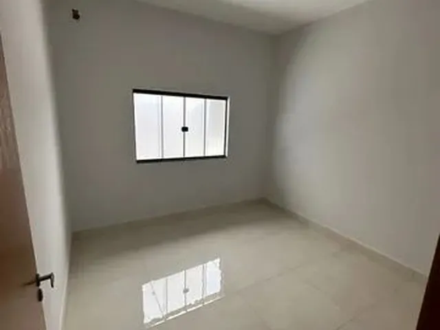 Imagem 5: Vende-Se Casa 2 Quartos 1 Suíte. Casa de Rua com 2 Quarto(S) e 1 Banheiro(S) À Venda