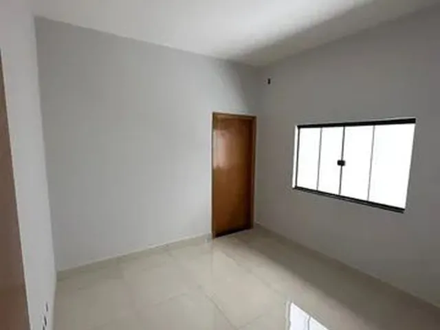 Imagem 12: Vende-Se Casa 2 Quartos 1 Suíte. Casa de Rua com 2 Quarto(S) e 1 Banheiro(S) À Venda