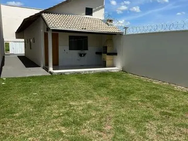 Imagem 14: Vende-Se Casa 2 Quartos 1 Suíte. Casa de Rua com 2 Quarto(S) e 1 Banheiro(S) À Venda