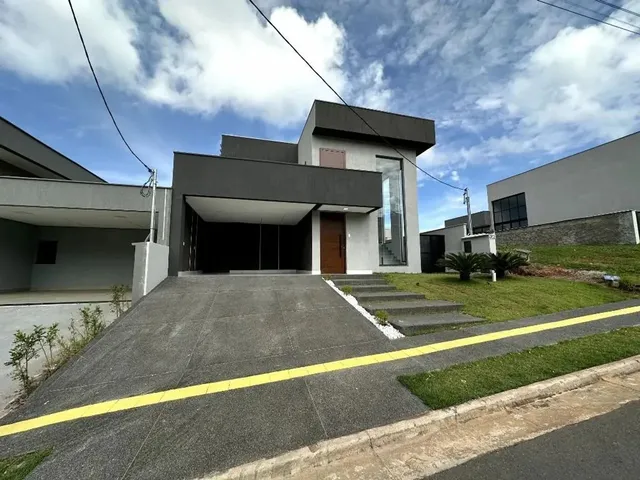 Imagem: Sobrado de 283 M² com 04 Suítes À Venda