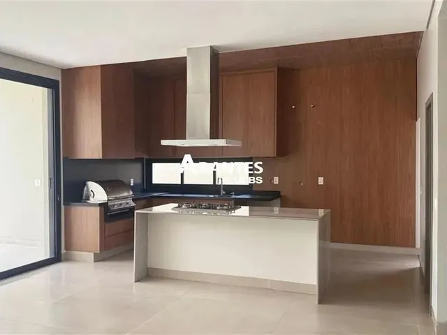 Imagem: Sobrado em Condomínio com 290,86M² 4 Quartos