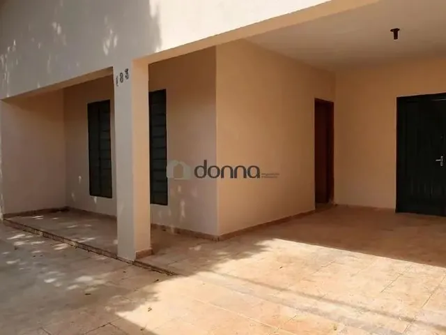 Imagem: Casa À Venda, 3 Quartos, 1 Suíte, 5 Vagas