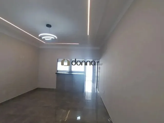 Imagem: Casa À Venda, 2 Quartos, 1 Suíte, Jardim