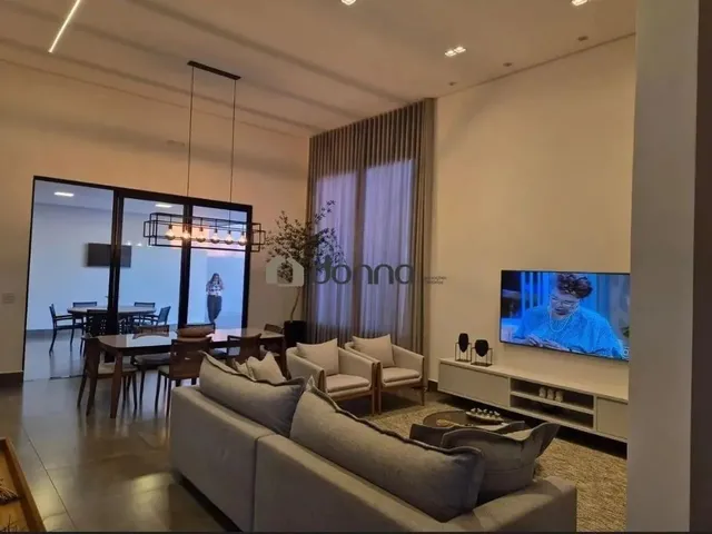 Imagem: Casa À Venda, 3 Quartos, 3 Suítes, 4 Vagas