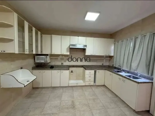 Imagem 7: Casa À Venda em Uberaba (Santa Maria) 5 Quartos, 3 Suítes, 3 Vagas