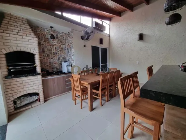 Imagem 3: Linda Casa em Condomínio Completo e Seguro!