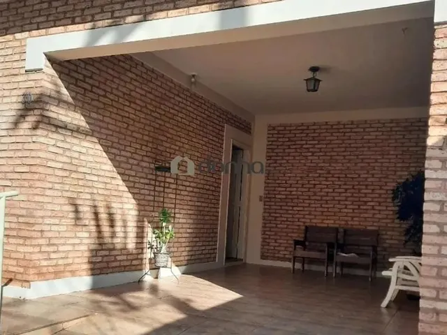 Imagem 1: Casa À Venda em Uberaba (Nossa Senhora da Abadia) 3 Dormitórios, 1 Suíte, 2 Vagas