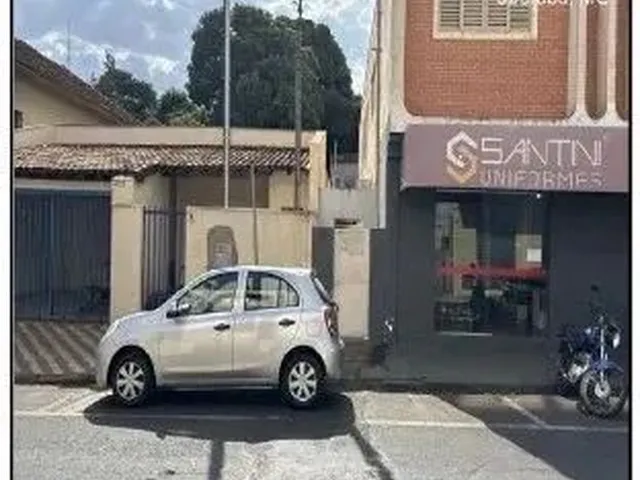 Imagem 1: Casa de Leilão em Centro / Uberaba / Mg