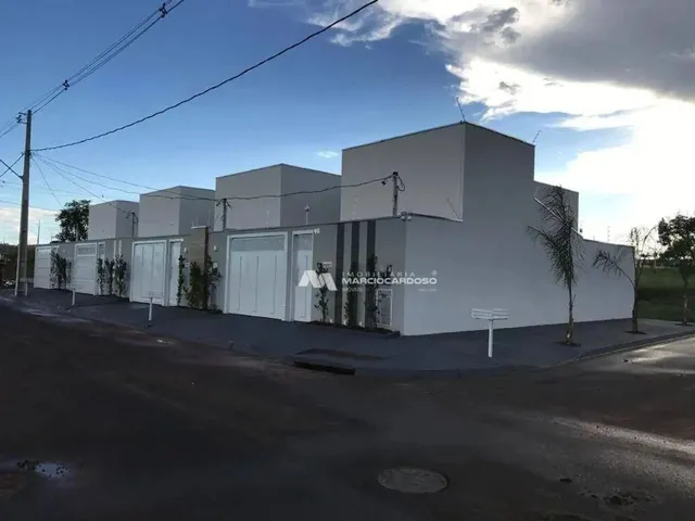 Imagem: Casa com 2 Dormitórios À Venda, 240 M²
