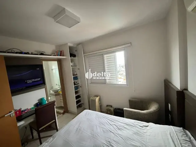 Imagem 2: Apartamento com 2 Quartos Sendo 1 Suíte, Disponível para Venda no Bairro Centro Em