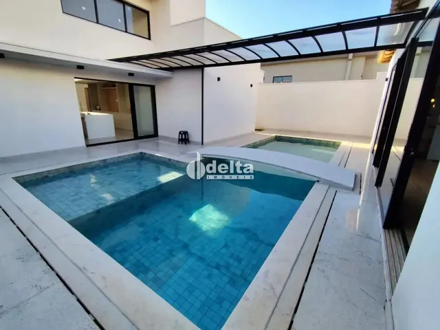 Imagem: Casa no Condomínio Alphaville Disponível