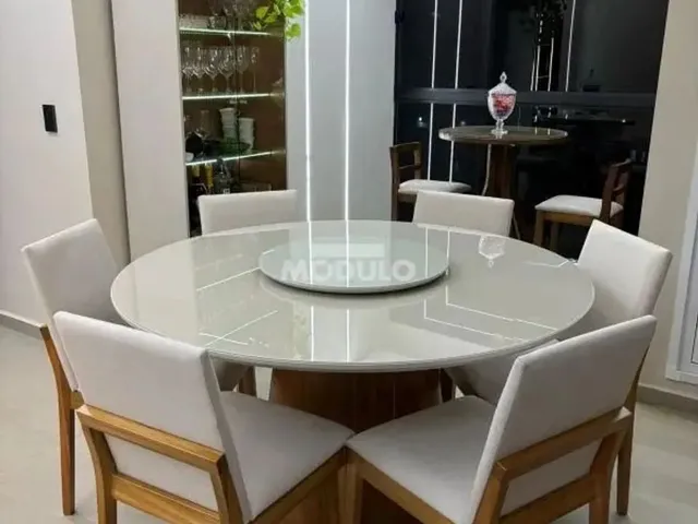 Imagem: Apartamento À Venda, 3 Quartos, 1 Suíte