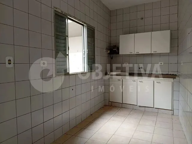 Imagem 1: Casa À Venda, 4 Quartos, 2 Vagas, Centro - Uberlandia/Mg