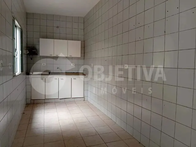 Imagem 5: Casa À Venda, 4 Quartos, 2 Vagas, Centro - Uberlandia/Mg