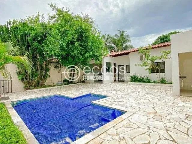 Imagem: Casa À Venda, 3 Quartos, 3 Suítes, 3 Vagas